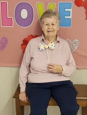 Retta  Bennett